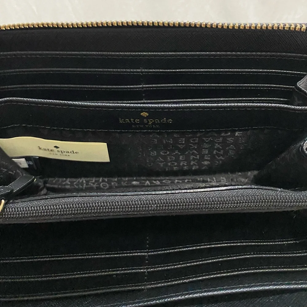 Kate Spade Wallet - Picture 2 of 5